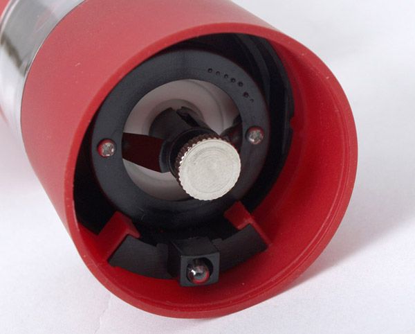 ELDOM mp8_fot01_regulacja_grubosci_mielenia.jpg