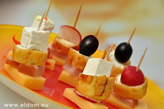 Smakowite koreczki z jajek z Perfect Egg Mastera na szwedzki stół