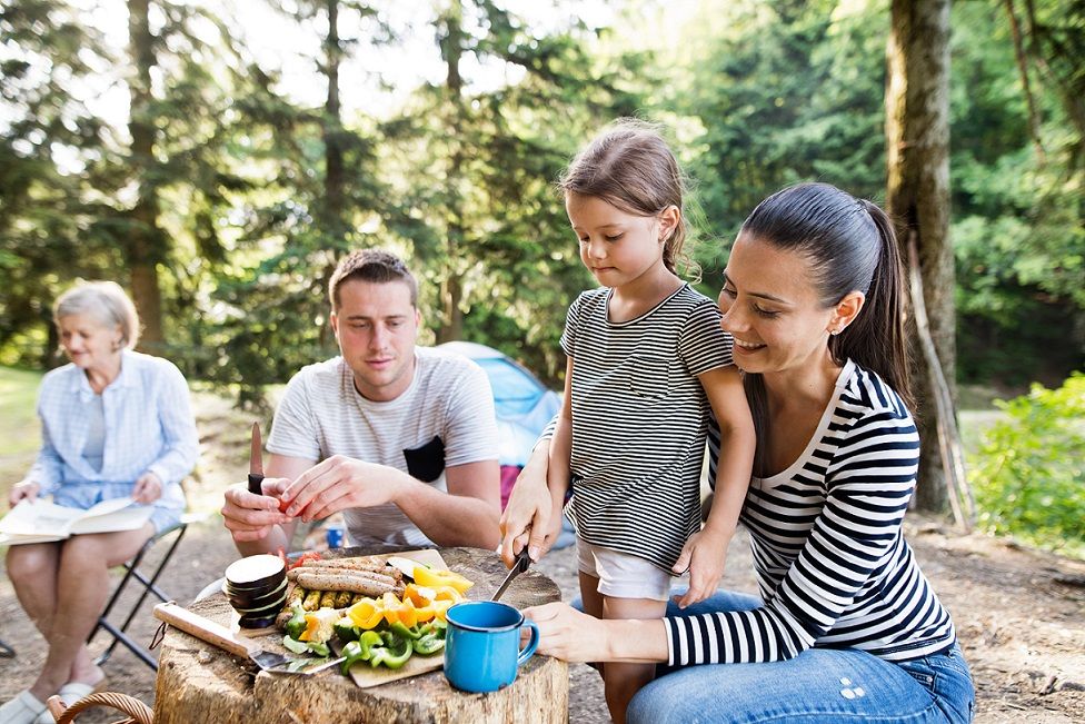 Gadżety na wakacje – jakie urządzenia warto zabrać  ze sobą na urlop?