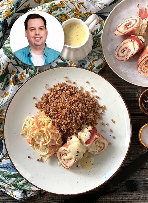 Roladka drobiowa w sosie chrzanowym