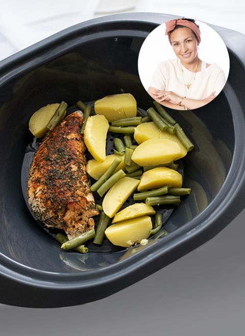 Indyk gotowany na parze z warzywami i sosem pieczarkowym