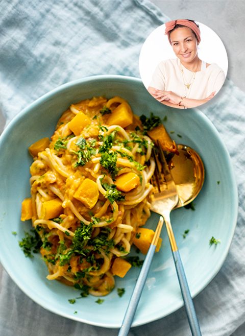 Makaron z sosem dyniowym