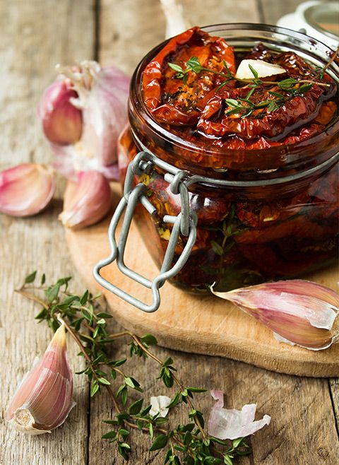 Pasta z suszonych pomidorów i migdałów