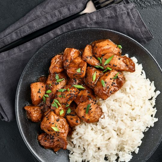 Piersi z kurczaka w sosie teriyaki